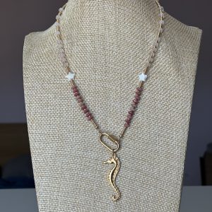 Atelier CVL collier quartz, rhodonites facettées et étoiles de nacre