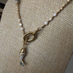 Collier poisson, perles en amazonite et nacre et perles d'eau douce - pièce unique - fait main Atelier CVL