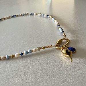Collier coquillage, perles et lapis lazuli