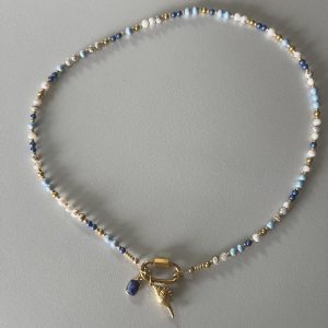 Collier coquillage, perles et lapis lazuli