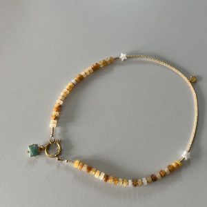 Collier en amazonite, étoiles de nacre, breloque en jade et onyx rouge Atelier CVL