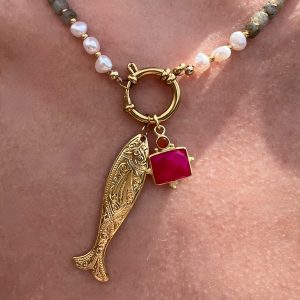 Collier labradorite, perles d'eau douce, breloques poisson et pierres