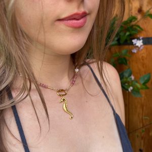 Atelier CVL collier quartz, rhodonites facettées et étoiles de nacre