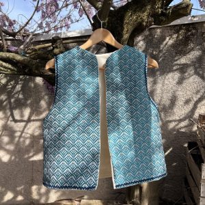 Gilet, veste sans manche, jacquard – Taille M – Fait main à Lyon.