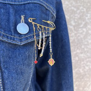 Broche 5 anneaux, morganite, vierge et coeur et chaînette - pièce unique - fait main Atelier CVL