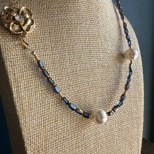 Collier blue Camelia Atelier CVL