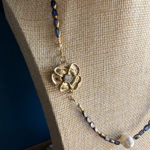 Collier blue Camelia Atelier CVL