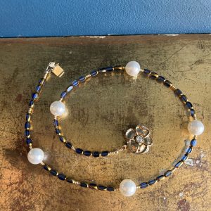 Collier blue Camelia Atelier CVL